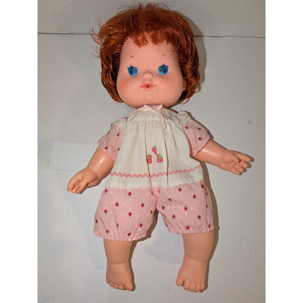 VTG 1982 Kenner Strawberry Shortcake Blow Kisses Doll 14" No Hat Outfit